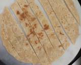 बची हुई रोटी का उपमा recipe step 1 photo