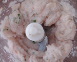 Foto del paso 1 de la receta: Hamburguesa de Merluza y gambas