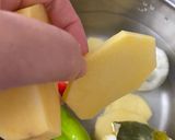 Foto del paso 3 de la receta: Sopita con jureles