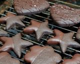 Foto del paso 4 de la receta: Cookies mega chocolatosas con formitas 🍪🤎🍫