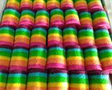 Foto langkah ke 4 dari resep Rainbow mini roll cake.
