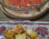 Foto del paso 5 de la receta: Filet de merluza con tomate y papas al pimentón