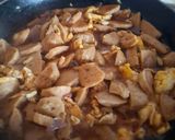 Foto langkah ke 4 dari resep Bihun Goreng Siram Pentol Orek.