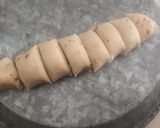 A picture of step 5 of Verki puri.