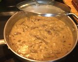 A picture of step 5 of Beef Stroganoff.