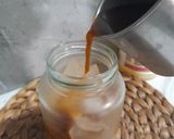 Foto langkah ke 3 dari resep Kopi Lemon (Mazagran).