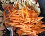 Foto langkah ke 5 dari resep Mie Goreng Panjang Umur.