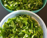Foto del paso 1 de la receta: Hindbeh: Guiso de acelgas y cebolla caramelizada