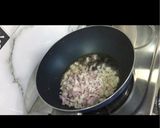 A picture of step 1 of Paneer bhurji.