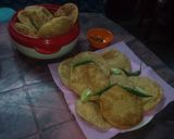 A picture of step 16 of Bihari dal puri.