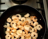 Foto del paso 2 de la receta: Camarones al curry!🍤🍤🍲