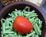 A picture of step 1 of Barbatti Kala chana Sabji (Cowpea & brown chickpeas curry).