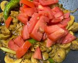 A picture of step 4 of Bellpepper Mushroom Gravy.