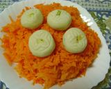 A picture of step 1 of Gajar Ka Halwa.