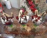 A picture of step 3 of Red valvet cake ice cream 😋😋😋.