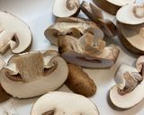 A picture of step 1 of Grilled mushroom and mozzarella cheese salad with soy sauce.