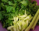 Hình bước làm 1 của món Thịt bò xào cần tây