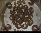 A picture of step 2 of Fenugreek ladoo.
