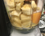 Foto del paso 2 de la receta: BUDÍN DE 🍌BANANA🍌SPLIT EN LICUADORA 🍌🥮🍌