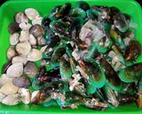 Foto langkah ke 1 dari resep Seafood Saus Padang Komplit (Seafood Asam Pedas Manis aka Seafood Tumpah).