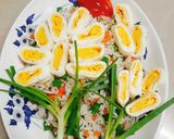 Hình bước làm 3 của món Cơm rang trứng cuộn