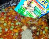 A picture of step 4 of Rainbow fried rice.