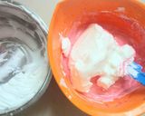 Foto langkah ke 3 dari resep Strawberry Oreo Milk Chiffon Cake .Krucils pasti suka.