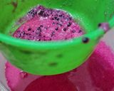 Foto langkah ke 3 dari resep Agar-agar Buah Naga.