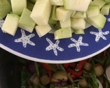 Foto del paso 5 de la receta: Arroz seco de verduras (calabacín, berenjena 🍆 pimientos 🫑...y pollo al ajillo