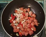 Foto langkah ke 2 dari resep Sosis Tahu Saus Tiram.