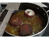 A picture of step 3 of Beetroot cutlets.
