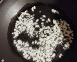 Foto del paso 3 de la receta: Risotto cremoso con hongos de pino y puré de calabaza