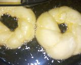 A picture of step 15 of Flower Donuts.