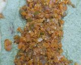 A picture of step 4 of Stuffed moong dal wrap.