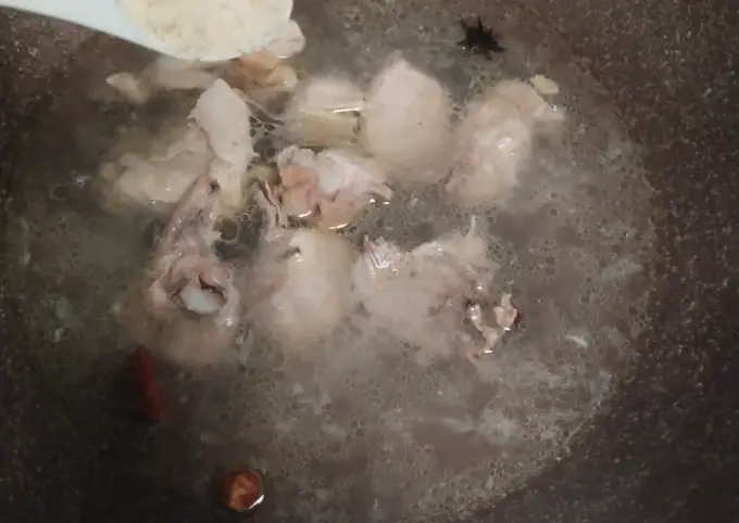 Langkah-langkah untuk membuat Resep Sop Ayam Rumah Sederhana