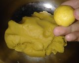 Foto langkah ke 4 dari resep Cookies Thumbprint Chocho Cheese.