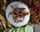 Foto langkah ke 6 dari resep Nasi Uduk Komplit.