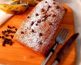 A picture of step 6 of Chocolate chip Banana bread.