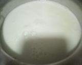 A picture of step 1 of Elachi wali chai.