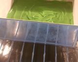 A picture of step 8 of Evergreen Layer Cake.