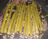 Foto del paso 3 de la receta Espárragos trigueros con patatas y crema de queso