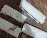 A picture of step 4 of French toast filled with chocolate and banana.
