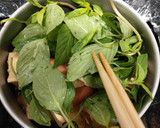 塔香燒雞腿+燙皇宮菜（無油煙版本）的食譜步驟3照片
