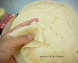 Foto langkah ke 7 dari resep Quesadilla Chicken Taco with Homemade Tortilla.