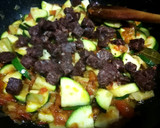 Foto del paso 8 de la receta: Alubias negras con morcilla y verdura a la Hierba María Luisa