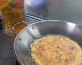 Foto langkah ke 3 dari resep Telur Dadar Karambia ala Padang.
