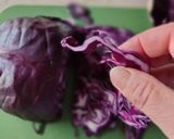 Foto del passaggio 1 della ricetta Risotto con cavolo rosso gorgonzola e noci