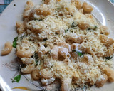 Foto del paso 4 de la receta: Fideos coditos con albahaca