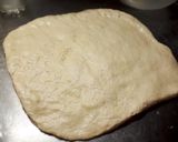 Foto del paso 2 de la receta: Medialunas de grasa y facturas
