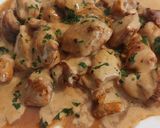 A picture of step 9 of Pheasant Fricassee with Port.